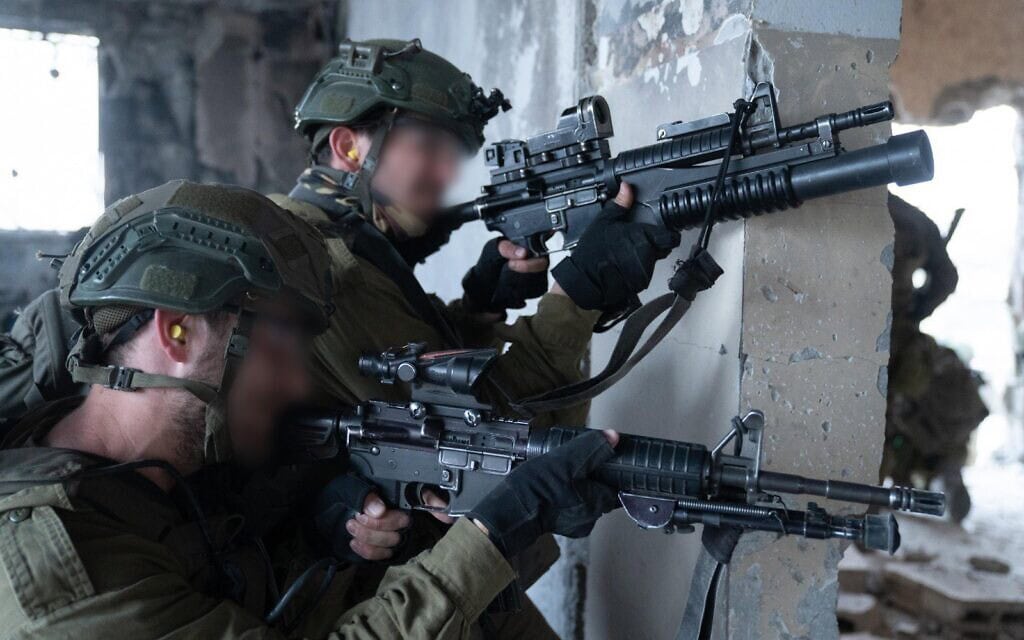 פעילות כוחות צה״ל ברצועת עזה. אפריל 2025 (צילום: דובר צה״ל ) פעילות כוחות צה״ל ברצועת עזה. אפריל 2025 (צילום: דובר צה״ל )