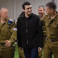 עידן אלכסנדר בנקודת הקליטה הראשונית ברעים, 12 במאי 2025 (צילום: דובר צה עידן אלכסנדר בנקודת הקליטה הראשונית ברעים, 12 במאי 2025 (צילום: דובר צה