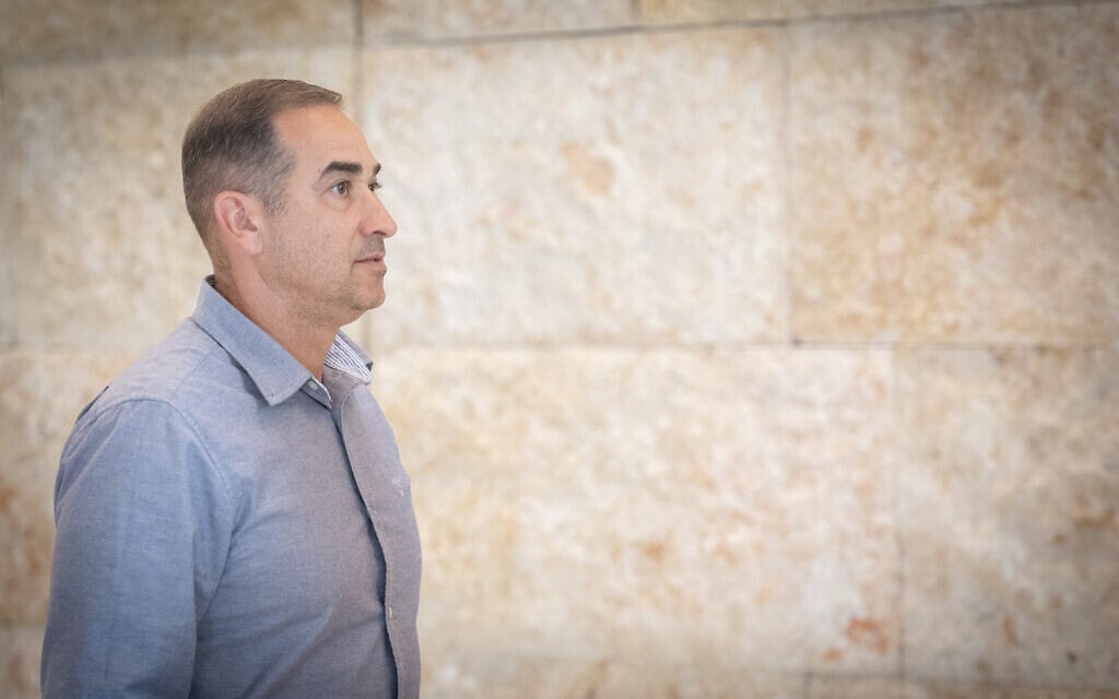 סנ״צ עמית פולק, מפקד תחנת חדרה לאחר שימוע בבית המשפט העליון בירושלים. 1 באפריל 2025 (צילום: חיים גולדברג) סנ״צ עמית פולק, מפקד תחנת חדרה לאחר שימוע בבית המשפט העליון בירושלים. 1 באפריל 2025 (צילום: חיים גולדברג)