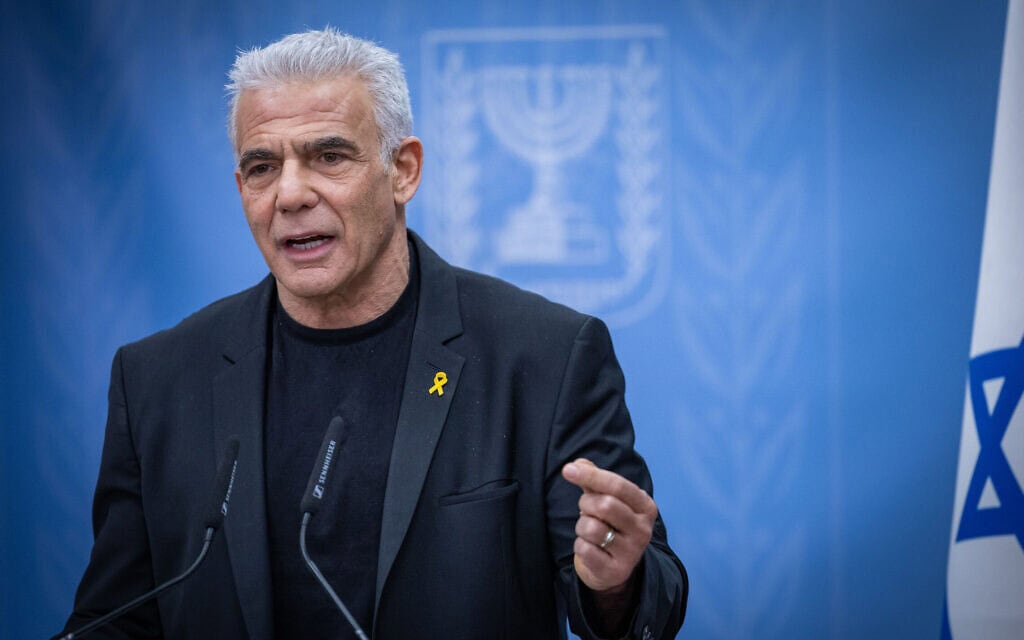 יאיר לפיד, בישיבת סיעה בכנסת, 26 במאי 2025 (צילום: נועם רבקין פנטון/פלאש90) יאיר לפיד, בישיבת סיעה בכנסת, 26 במאי 2025 (צילום: נועם רבקין פנטון/פלאש90)