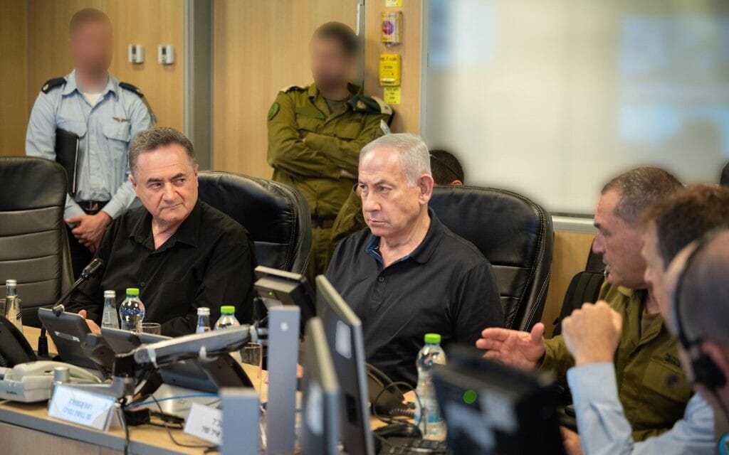 ראש הממשלה בנימין נתניהו, שר הביטחון ישראל כץ והרמטכ"ל רב-אלוף אייל זמיר, 16 במאי 2025 ראש הממשלה בנימין נתניהו, שר הביטחון ישראל כץ והרמטכ"ל רב-אלוף אייל זמיר, 16 במאי 2025