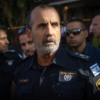 מפכ"ל המשטרה דני לוי במצעד הגאווה בירושלים, 5 ביוני 2025 (צילום: יונתן זינדל/פלאש90) מפכ"ל המשטרה דני לוי במצעד הגאווה בירושלים, 5 ביוני 2025 (צילום: יונתן זינדל/פלאש90)