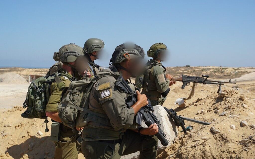 כוחות צה״ל פועלים ברצועת עזה. יוני 2025 (צילום: דובר צה״ל ) כוחות צה״ל פועלים ברצועת עזה. יוני 2025 (צילום: דובר צה״ל )