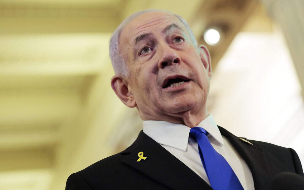 בנימין נתניהו משוחח עם עיתונאים בגבעת הקפיטול בוושינגטון, 8 ביולי 2025 (צילום: Anna Moneymaker/Getty Images/AFP) בנימין נתניהו משוחח עם עיתונאים בגבעת הקפיטול בוושינגטון, 8 ביולי 2025 (צילום: Anna Moneymaker/Getty Images/AFP)