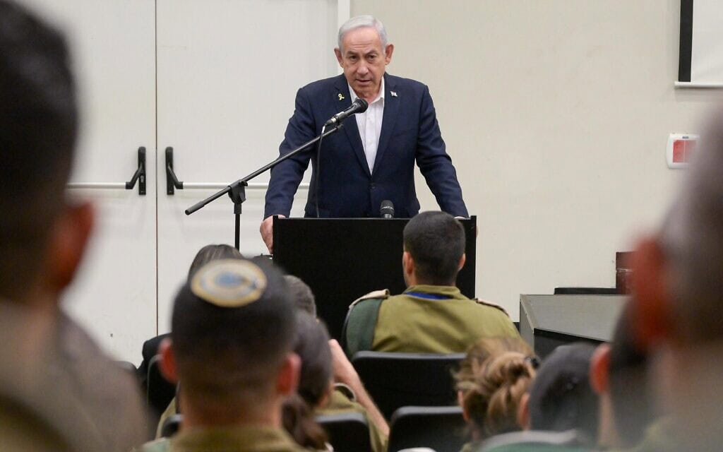 ראש הממשלה בנימין נתניהו ביקר בבסיס של אגף המודיעין, 28 ביולי 2025 (צילום: מעיין טואף/לע"מ) ראש הממשלה בנימין נתניהו ביקר בבסיס של אגף המודיעין, 28 ביולי 2025 (צילום: מעיין טואף/לע"מ)