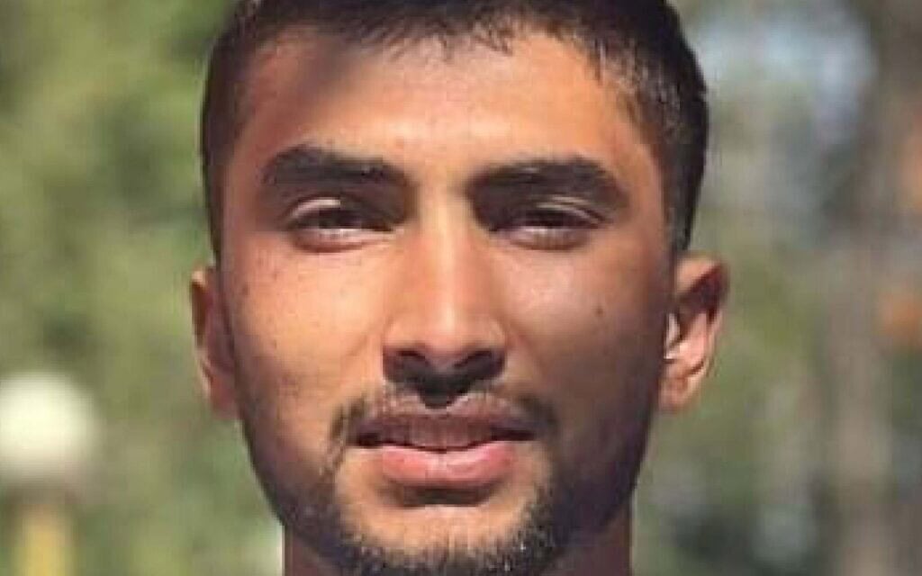 ביפין ג'ושי (צילום: אתר מטה המשפחות להחזרת החטופים והנעדרים) ביפין ג'ושי (צילום: אתר מטה המשפחות להחזרת החטופים והנעדרים)