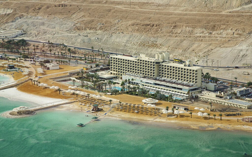 מלונות עין בוקק בים המלח (צילום: משה שי/פלאש90) מלונות עין בוקק בים המלח (צילום: משה שי/פלאש90)