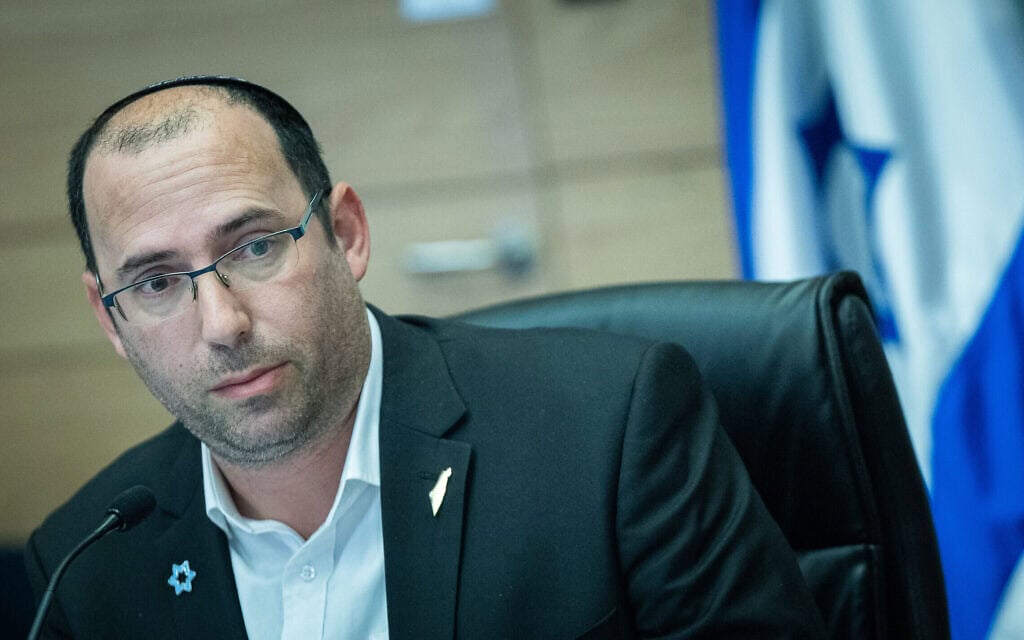 ח"כ שמחה רוטמן בוועדת החוקה של הכנסת, 27 באפריל 2025 (צילום: יונתן זינדל/פלאש90)