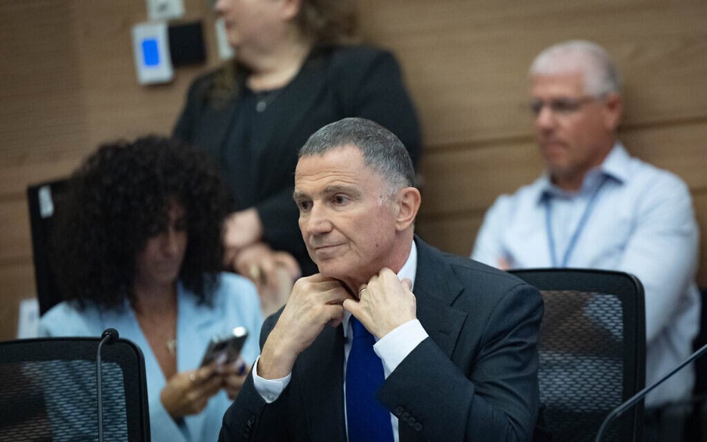ח"כ יולי אדלשטיין בישיבת ועדת הכנסת, 4 באוגוסט 2025 (צילום: יונתן זינדל/פלאש90) ח"כ יולי אדלשטיין בישיבת ועדת הכנסת, 4 באוגוסט 2025 (צילום: יונתן זינדל/פלאש90)