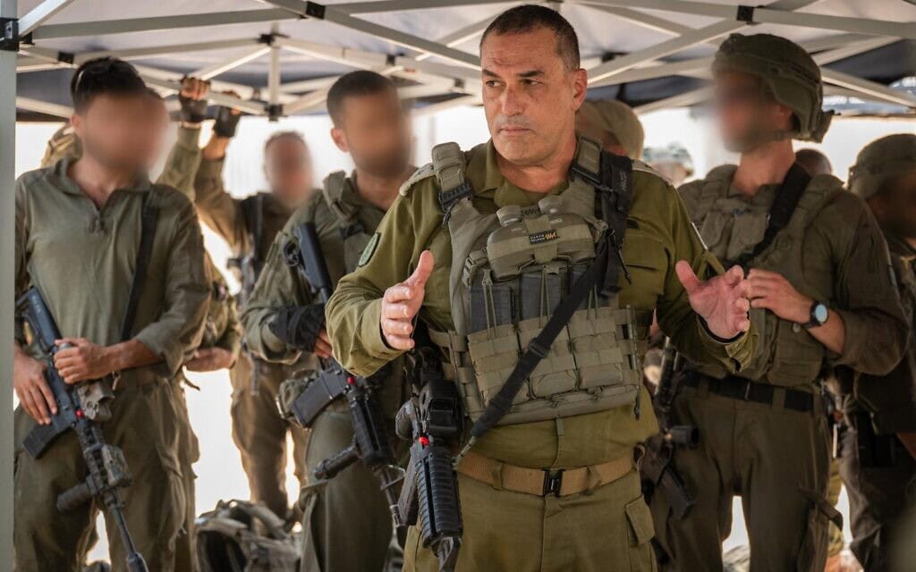 הרמטכ״ל, רב-אלוף אייל זמיר, בדרום לבנון, 13 באוגוסט 2025 (צילום: דובר צה"ל) הרמטכ״ל, רב-אלוף אייל זמיר, בדרום לבנון, 13 באוגוסט 2025 (צילום: דובר צה"ל)