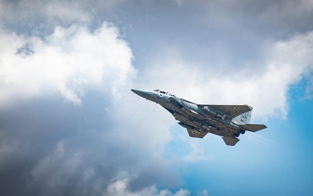 המראת מטוס קרב לתקיפה בתימן, 25 בספטמבר 2025 (צילום: דובר צה"ל) המראת מטוס קרב לתקיפה בתימן, 25 בספטמבר 2025 (צילום: דובר צה"ל)