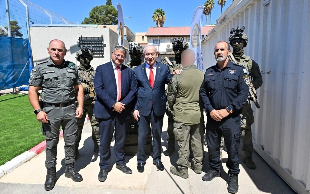 הממשלה התכנסה בבסיס הימ״מ לציון 50 שנים ליחידה, 14 בספטמבר 2025 (צילום: קובי גדעון/ לע״מ) הממשלה התכנסה בבסיס הימ״מ לציון 50 שנים ליחידה, 14 בספטמבר 2025 (צילום: קובי גדעון/ לע״מ)