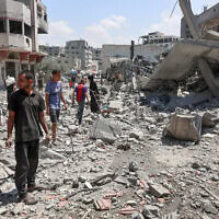 Palestinians check the rubble after an Israeli strike levelled the al-Tawheed Wal Sunna mosque in the Daraj neighbourhood of Gaza City on September 7, 2025. (Photo by Omar AL-QATTAA / AFP) Palestinians check the rubble after an Israeli strike levelled the al-Tawheed Wal Sunna mosque in the Daraj neighbourhood of Gaza City on September 7, 2025. (Photo by Omar AL-QATTAA / AFP)