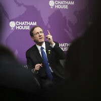 הנשיא יצחק הרצוג בצ'טהאם האוס בלונדון, 10 בספטמבר 2025