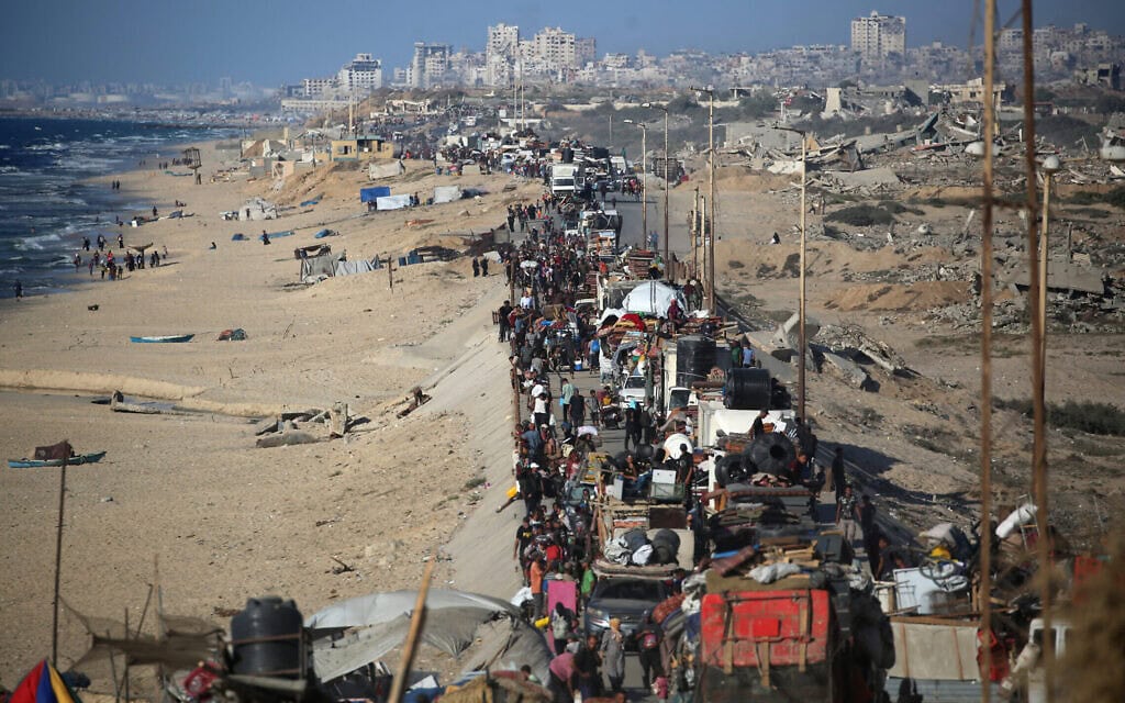 עקורים פלסטינים עוזבים את העיר עזה לכיוון דרום, 16 בספטמבר 2025 (צילום: Eyad BABA / AFP) עקורים פלסטינים עוזבים את העיר עזה לכיוון דרום, 16 בספטמבר 2025 (צילום: Eyad BABA / AFP)
