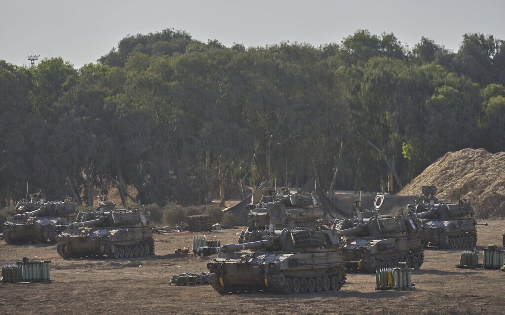 כוח של צה"ל בדרום הארץ, סמוך לגבול עם רצועת עזה, 21 בספטמבר 2025 (צילום: AP Photo/Ohad Zwigenberg) כוח של צה"ל בדרום הארץ, סמוך לגבול עם רצועת עזה, 21 בספטמבר 2025 (צילום: AP Photo/Ohad Zwigenberg)