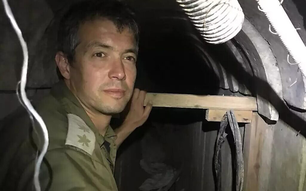 יועז הנדל, סגן אלוף במילואים, במהלך מלחמת עזה (צילום: שימוש לפי סעיף 27א לחוק זכויות יוצרים, מאינסטגרם) יועז הנדל, סגן אלוף במילואים, במהלך מלחמת עזה (צילום: שימוש לפי סעיף 27א לחוק זכויות יוצרים, מאינסטגרם)
