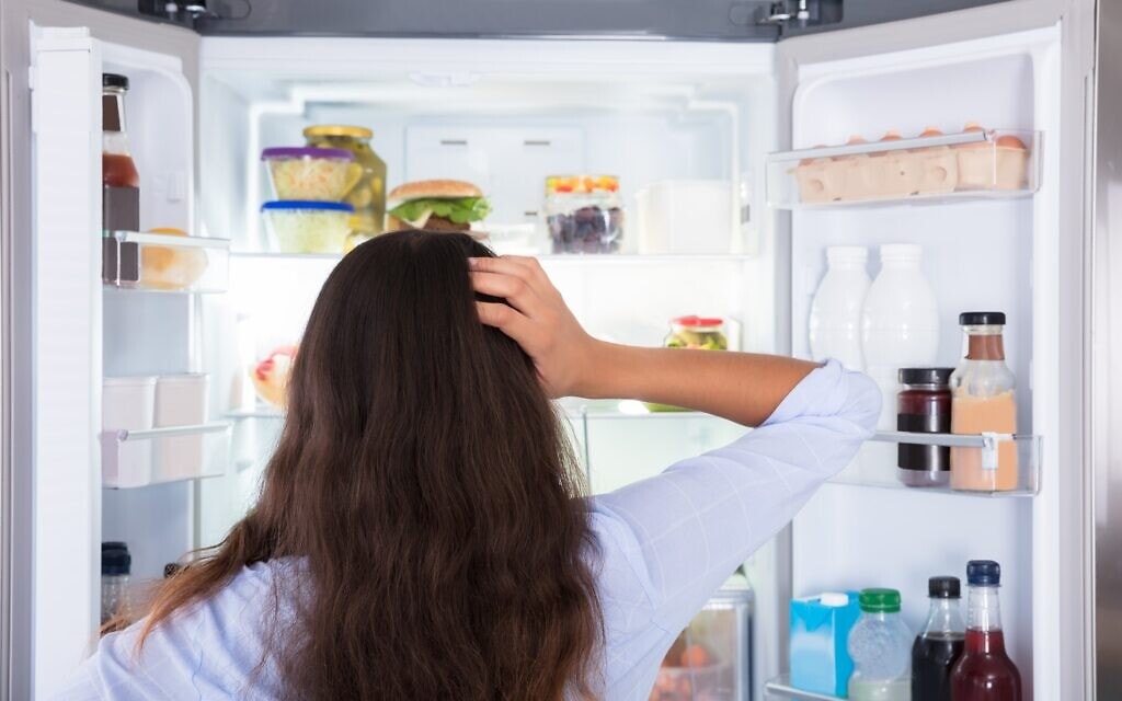 תשוקה לאוכל, אילוסטרציה (צילום: iStock / AndreyPopov) תשוקה לאוכל, אילוסטרציה (צילום: iStock / AndreyPopov)