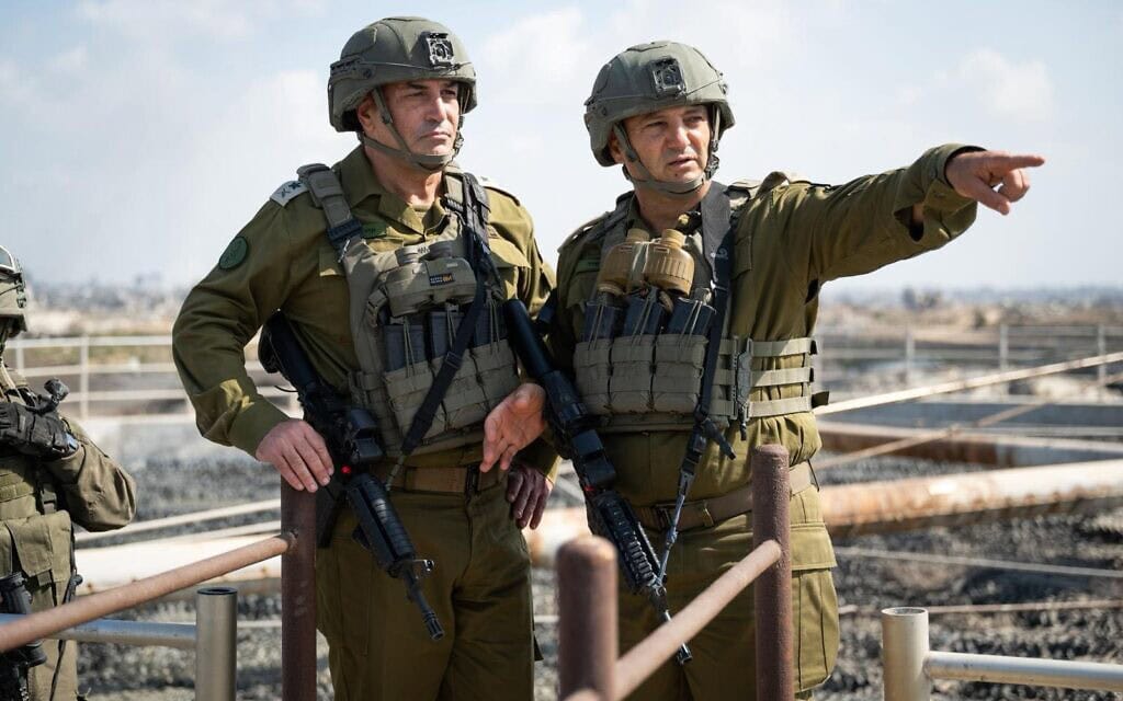 הרמטכ"ל רא"ל אייל זמיר בסיור בדרום העיר עזה, 24 בספטמבר 2025 (צילום: דובר צה״ל ) הרמטכ"ל רא"ל אייל זמיר בסיור בדרום העיר עזה, 24 בספטמבר 2025 (צילום: דובר צה״ל )