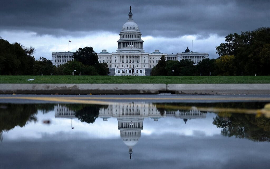 בניין הקפיטול בוושינגטון, אוקטובר 2025 (צילום: Brendan SMIALOWSKI / AFP) בניין הקפיטול בוושינגטון, אוקטובר 2025 (צילום: Brendan SMIALOWSKI / AFP)