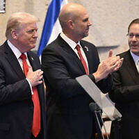 נשיא ארה"ב דונלד טראמפ נאם בכנסת, 13 באוקטובר 2025 (צילום: Kenny HOLSTON / POOL / AFP) נשיא ארה"ב דונלד טראמפ נאם בכנסת, 13 באוקטובר 2025 (צילום: Kenny HOLSTON / POOL / AFP)