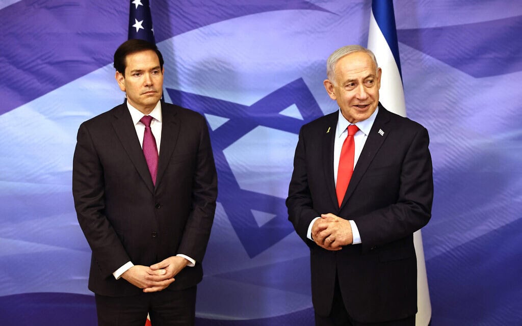 ראש הממשלה בנימין נתניהו עם שר החוץ של ארה״ב, מרקו רוביו, 23 באוקטובר 2025 (צילום: Fadel SENNA / POOL / AFP) ראש הממשלה בנימין נתניהו עם שר החוץ של ארה״ב, מרקו רוביו, 23 באוקטובר 2025 (צילום: Fadel SENNA / POOL / AFP)