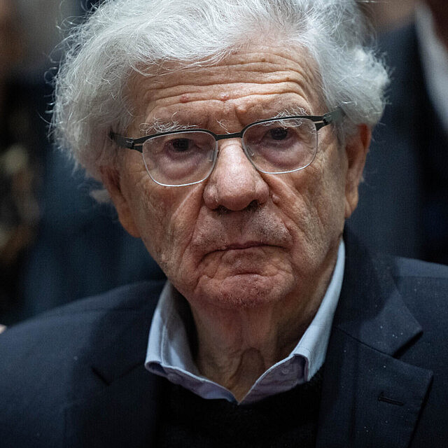 נשיא בית המשפט העליון בדימוס אהרן ברק, פברואר 2025 (צילום: יונתן זינדל/פלאש90) נשיא בית המשפט העליון בדימוס אהרן ברק, פברואר 2025 (צילום: יונתן זינדל/פלאש90)