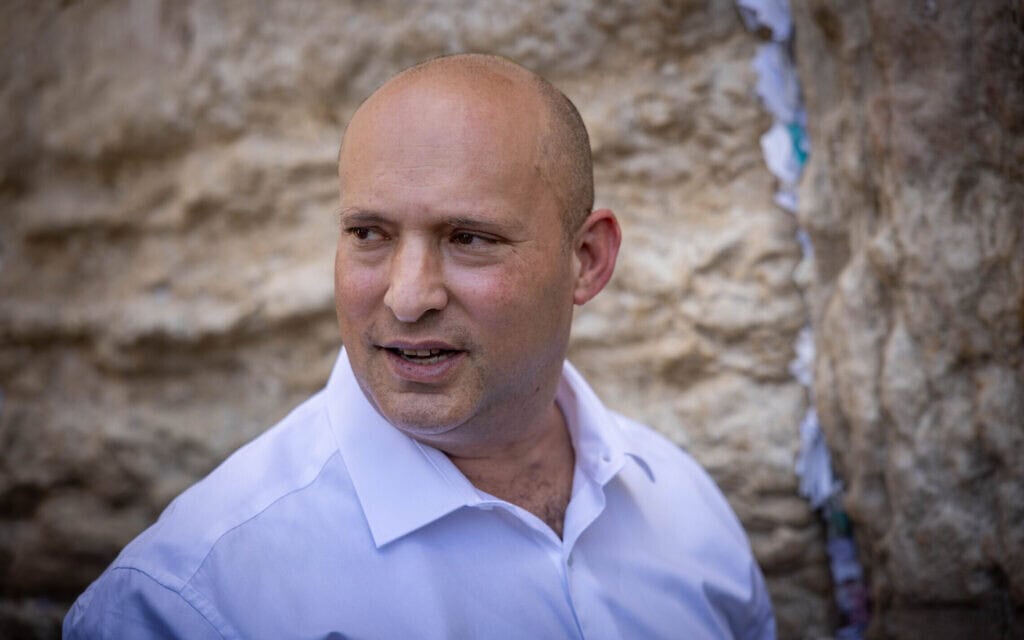 נפתלי בנט בכותל המערבי, 26 במאי 2025 (צילום: יונתן זינדל/פלאש90) נפתלי בנט בכותל המערבי, 26 במאי 2025 (צילום: יונתן זינדל/פלאש90)