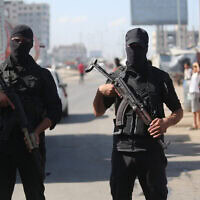 שוטרי חמאס ברחובות העיר עזה, 11 באוקטובר 2025