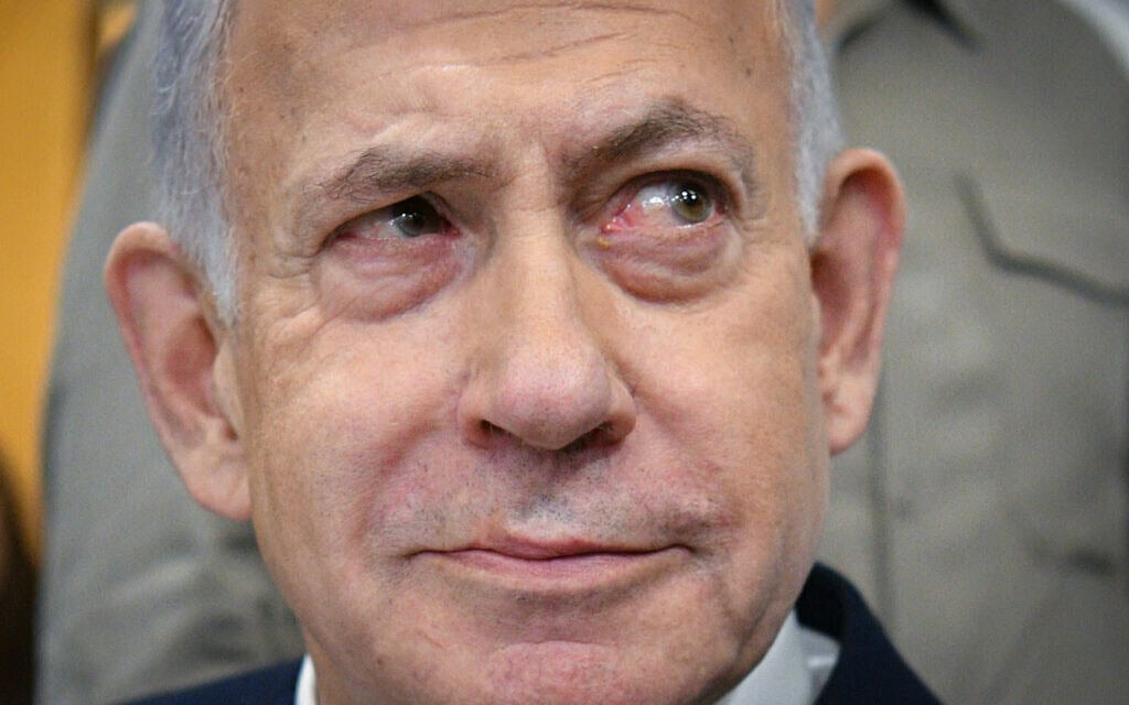 ראש הממשלה בנימין נתניהו מגיע לבית המשפט לצורך עדותו, 15 באוקטובר 2025 (צילום: ראובן קסטרו/פול) ראש הממשלה בנימין נתניהו מגיע לבית המשפט לצורך עדותו, 15 באוקטובר 2025 (צילום: ראובן קסטרו/פול)