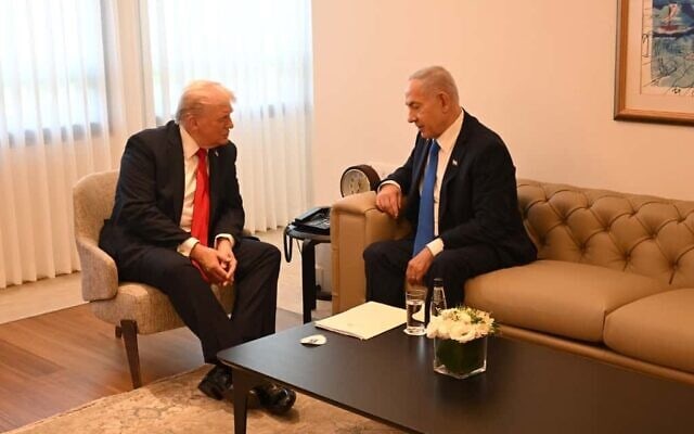 בנימין נתניהו נפגש עם נשיא ארה"ב דונלד טראמפ בכנסת, 13 באוקטובר 2025 (צילום: דוברות ראש הממשלה) בנימין נתניהו נפגש עם נשיא ארה"ב דונלד טראמפ בכנסת, 13 באוקטובר 2025 (צילום: דוברות ראש הממשלה)