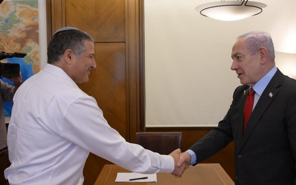 ראש הממשלה בנימין נתניהו וראש שירות הביטחון הכללי דוד זיני, 5 באוקטובר 2025 (צילום: עמוס בן גרשום / לע"מ) ראש הממשלה בנימין נתניהו וראש שירות הביטחון הכללי דוד זיני, 5 באוקטובר 2025 (צילום: עמוס בן גרשום / לע"מ)