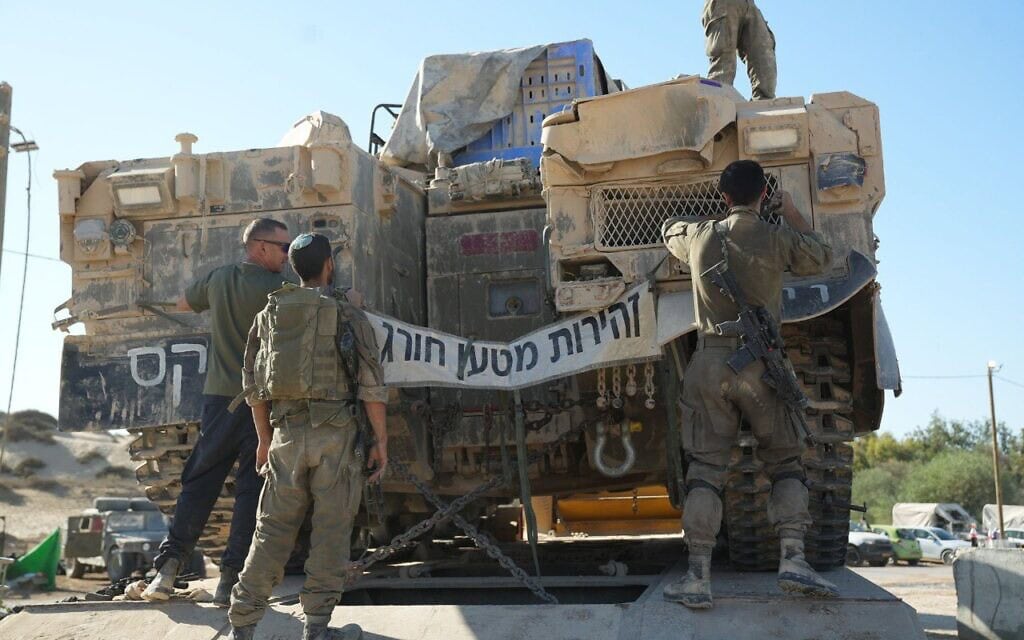 המבצע לנסיגת כוחות צה"ל ברצועת עזה, 10 באוקטובר 2025 (צילום: דובר צה"ל) המבצע לנסיגת כוחות צה"ל ברצועת עזה, 10 באוקטובר 2025 (צילום: דובר צה"ל)