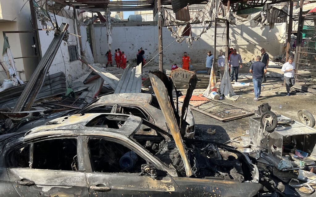 נזק מתקיפת צה"ל בלבנון, 19 בנובמבר 2025 (צילום: Mahmoud ZAYYAT / AFP) נזק מתקיפת צה"ל בלבנון, 19 בנובמבר 2025 (צילום: Mahmoud ZAYYAT / AFP)