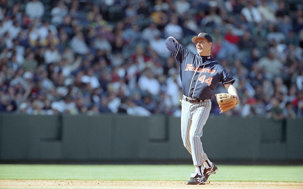 השחקן קווין קוסטנר, 1999 (צילום: AP Photo/E.J. Flynn) השחקן קווין קוסטנר, 1999 (צילום: AP Photo/E.J. Flynn)