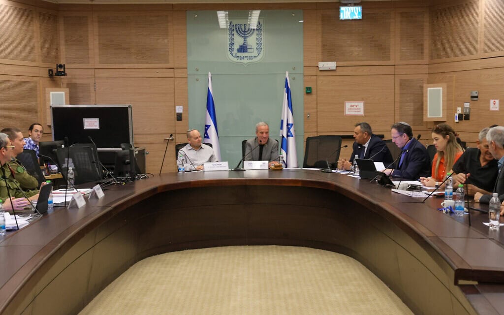 ישיבת ועדת המשנה למשאבי אנוש בצה"ל, 19 בנובמבר 2025 (צילום: דני שם טוב, דוברות הכנסת) ישיבת ועדת המשנה למשאבי אנוש בצה"ל, 19 בנובמבר 2025 (צילום: דני שם טוב, דוברות הכנסת)