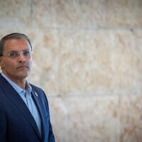 מנחם מזרחי בבית המשפט העליון בירושלים, 18 בספטמבר 2025 (צילום: יונתן זינדל/פלאש90) מנחם מזרחי בבית המשפט העליון בירושלים, 18 בספטמבר 2025 (צילום: יונתן זינדל/פלאש90)