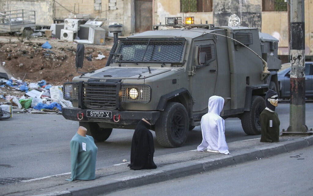 כוחות צה"ל במחנה הפליטים עסכר שבפאתי העיר שכם, 21 באוקטובר 2025 (צילום: Nasser Ishtayeh/Flash90) כוחות צה"ל במחנה הפליטים עסכר שבפאתי העיר שכם, 21 באוקטובר 2025 (צילום: Nasser Ishtayeh/Flash90)