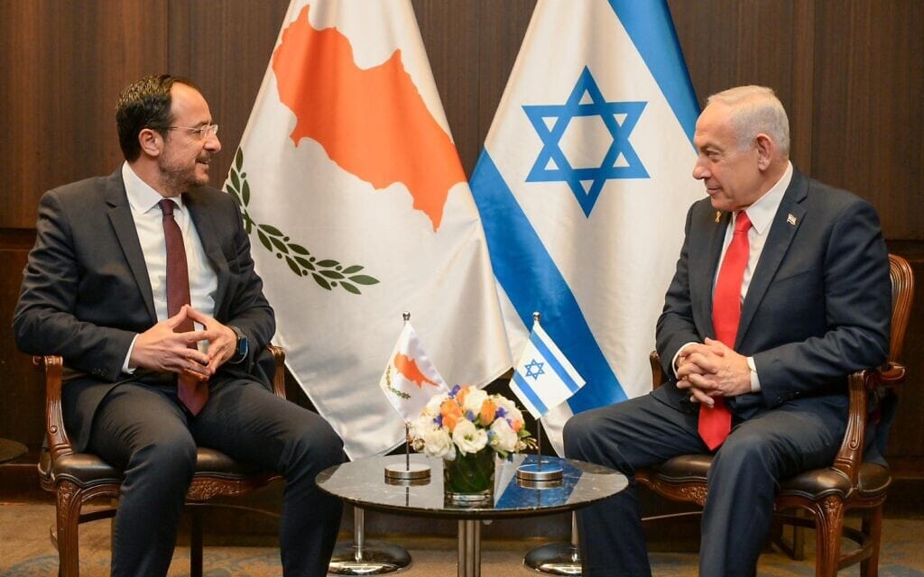 ראש הממשלה בנימין נתניהו ונשיא קפריסין ניקוס כריסטודולידיס במלון מצודת דוד בירושלים, 22 בדצמבר 2025 (צילום: מעיין טואף / לע"מ) ראש הממשלה בנימין נתניהו ונשיא קפריסין ניקוס כריסטודולידיס במלון מצודת דוד בירושלים, 22 בדצמבר 2025 (צילום: מעיין טואף / לע"מ)