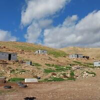 שרידי אחת הקהילות הבדואיות שננטשו באזור אדומים. 19 בינואר 2026 (צילום: עומר שרביט) שרידי אחת הקהילות הבדואיות שננטשו באזור אדומים. 19 בינואר 2026 (צילום: עומר שרביט)