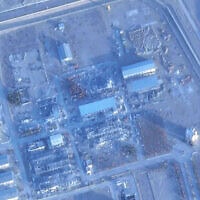 תצלום לוויין של Planet Labs PBC המציג גג שנבנה מעל הריסות במרכז הטכנולוגיה הגרעינית באיספהאן מחוץ לעיר איספהאן, איראן, 28 בינואר 2026 (צילום: Planet Labs PBC via AP) תצלום לוויין של Planet Labs PBC המציג גג שנבנה מעל הריסות במרכז הטכנולוגיה הגרעינית באיספהאן מחוץ לעיר איספהאן, איראן, 28 בינואר 2026 (צילום: Planet Labs PBC via AP)