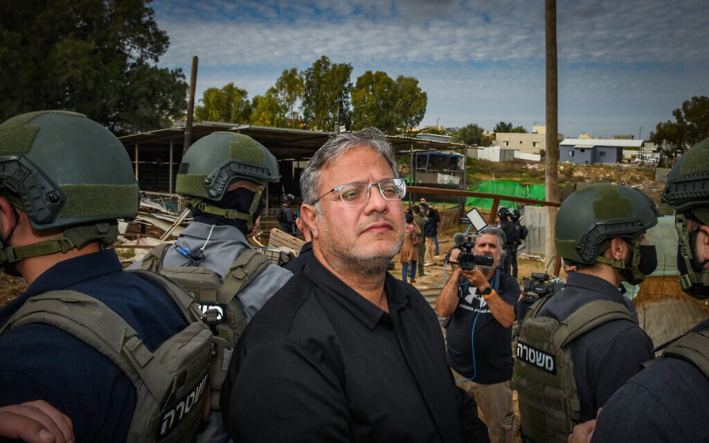 השר לביטחון לאומי איתמר בן גביר בתראבין א-צאנע, 31 בדצמבר 2025 (צילום: דודו גרינשפן/פלאש90) השר לביטחון לאומי איתמר בן גביר בתראבין א-צאנע, 31 בדצמבר 2025 (צילום: דודו גרינשפן/פלאש90)