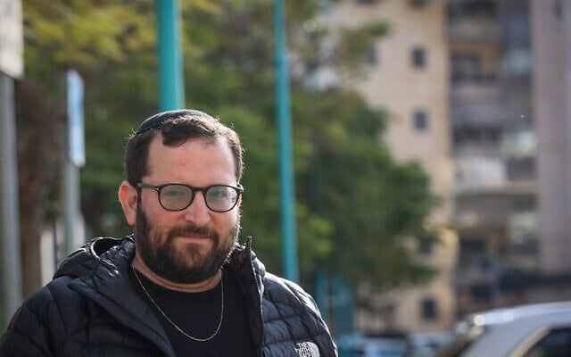 יונתן אוריך בדרכו לדיון בבית המשפט בפרשת קטאר-גייט. 6 בינואר 2026 (צילום: יונתן זינדל/פלאש90) יונתן אוריך בדרכו לדיון בבית המשפט בפרשת קטאר-גייט. 6 בינואר 2026 (צילום: יונתן זינדל/פלאש90)