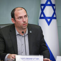 יו״ר ועדת החוקה, חבר הכנסת שמחה רוטמן, בדיון הוועדה, 19 בינואר 2026 (צילום: נועם מושקוביץ, דוברות הכנסת) יו״ר ועדת החוקה, חבר הכנסת שמחה רוטמן, בדיון הוועדה, 19 בינואר 2026 (צילום: נועם מושקוביץ, דוברות הכנסת)