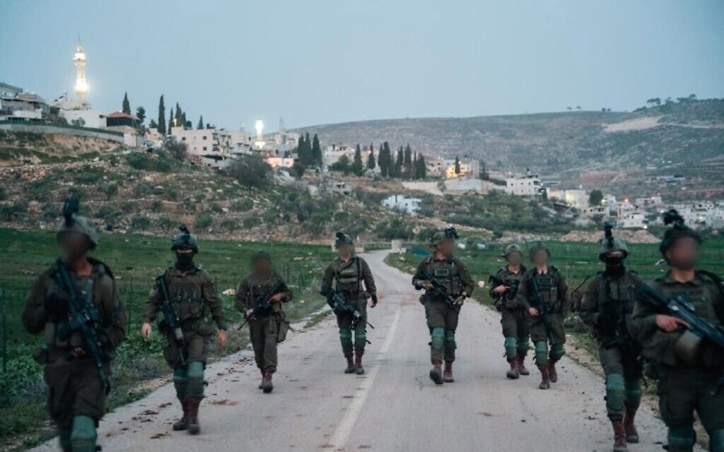 פעילות כוחות צה״ל בגדה בליל 8 בפברואר 2026 (צילום: דובר צה״ל ) פעילות כוחות צה״ל בגדה בליל 8 בפברואר 2026 (צילום: דובר צה״ל )