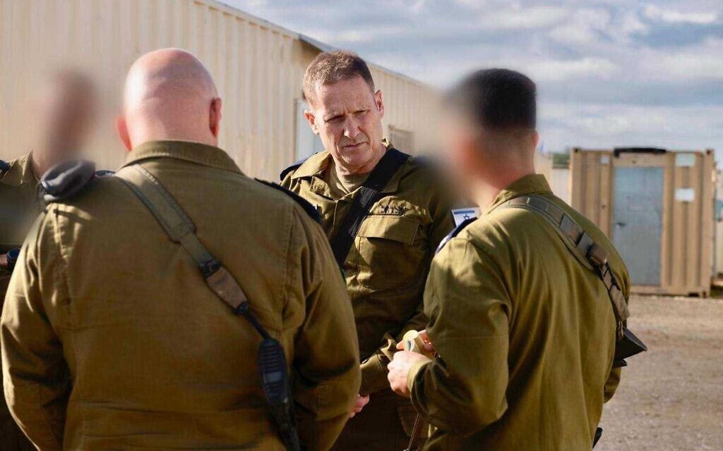 מפקד חיל האוויר בסוללת כיפת ברזל. 5 בפברואר 2026 (צילום: דובר צה״ל) מפקד חיל האוויר בסוללת כיפת ברזל. 5 בפברואר 2026 (צילום: דובר צה״ל)