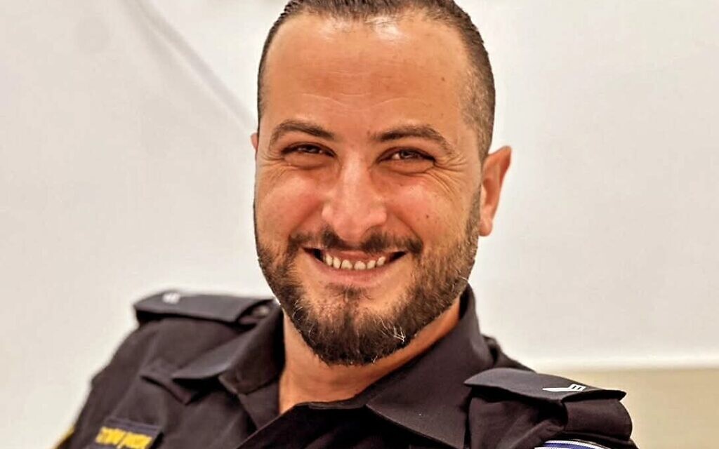 רס״ר אנטואן יוסף שחאדה, שנהרג בתאונת דרכים בצפון, 18 בפברואר 2026 (צילום: דוברות המשטרה) רס״ר אנטואן יוסף שחאדה, שנהרג בתאונת דרכים בצפון, 18 בפברואר 2026 (צילום: דוברות המשטרה)