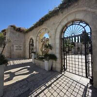 שער סגור בכניסה לעיר דוד (צילום: "עמק שווה") שער סגור בכניסה לעיר דוד (צילום: "עמק שווה")