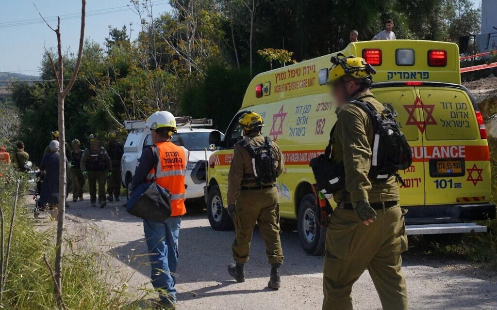 פעילות כוחות פיקוד העורף בזירת נפילה של טיל איראני. 28 במרץ 2026 (צילום: דובר צה״ל ) פעילות כוחות פיקוד העורף בזירת נפילה של טיל איראני. 28 במרץ 2026 (צילום: דובר צה״ל )