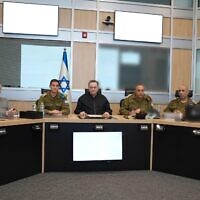 שר הביטחון ישראל כ״ץ בהערכת מצב בקריה. 21 במרץ 2026 (צילום: אריאל חרמוני, משרד הביטחון) שר הביטחון ישראל כ״ץ בהערכת מצב בקריה. 21 במרץ 2026 (צילום: אריאל חרמוני, משרד הביטחון)